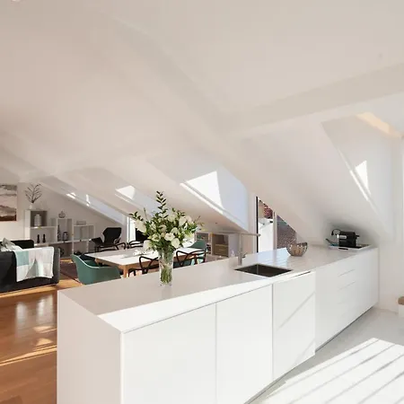Alfama Charming With Amazing River View And Terrace Apartment *