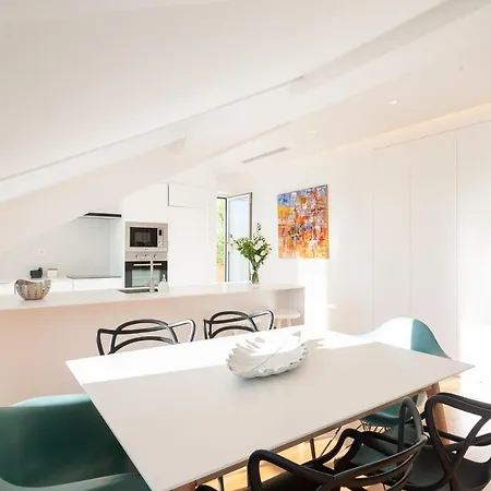 Apartment Alfama Charming With Amazing River View And Terrace Lissabon