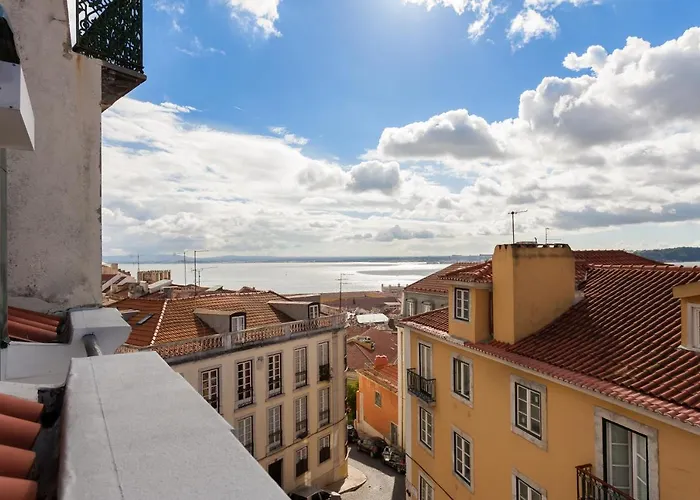 아파트 Alfama Charming With Amazing River View And Terrace